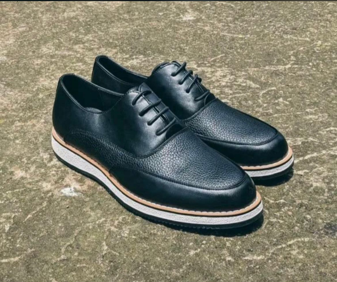Black pebbled leather derby shoes